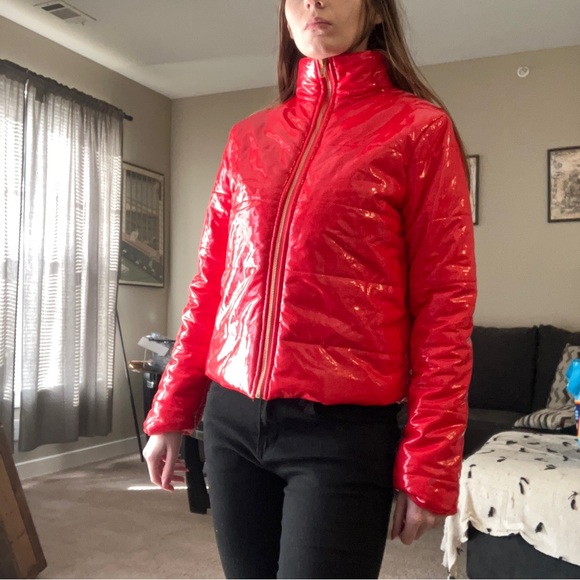 VINTAGE VIBRANT CHERRY RED PUFFER JACKET COAT - Picture 8 of 16